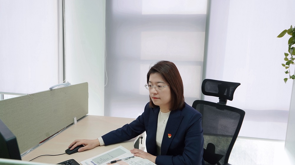 1746497603872476.jpg 高莉.jpg