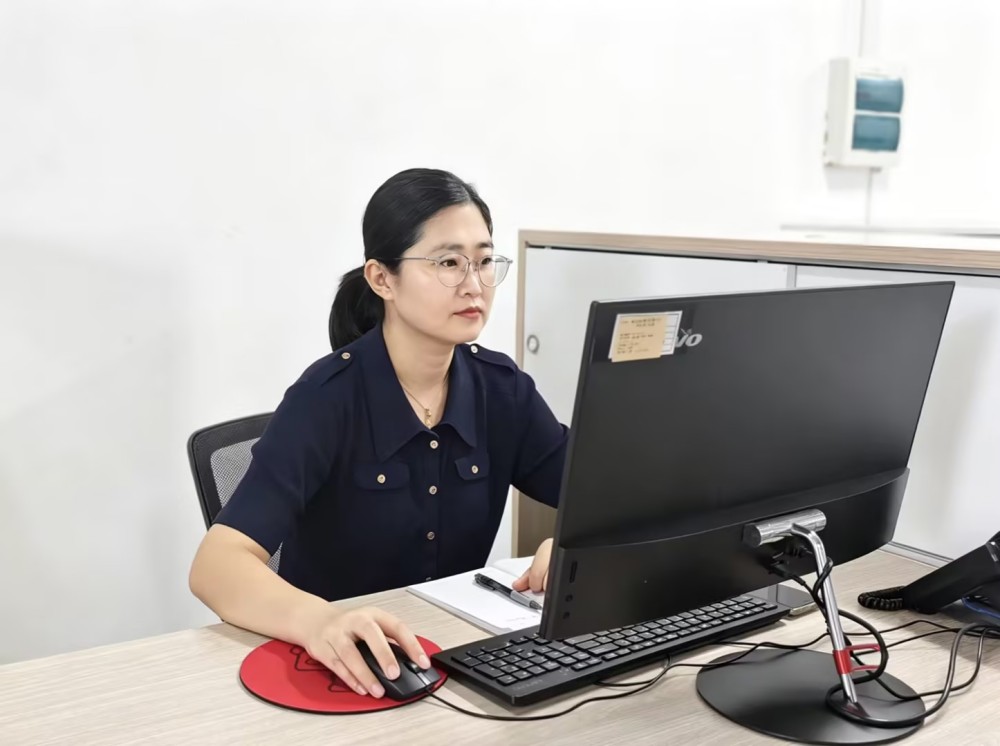 1782718991692489.jpg 王妮妮.jpg